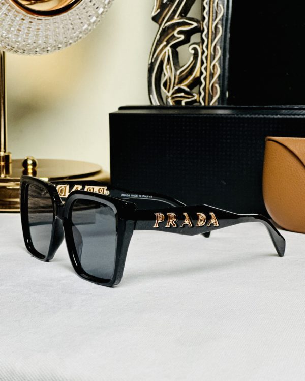 Prada sunglass (Premium)